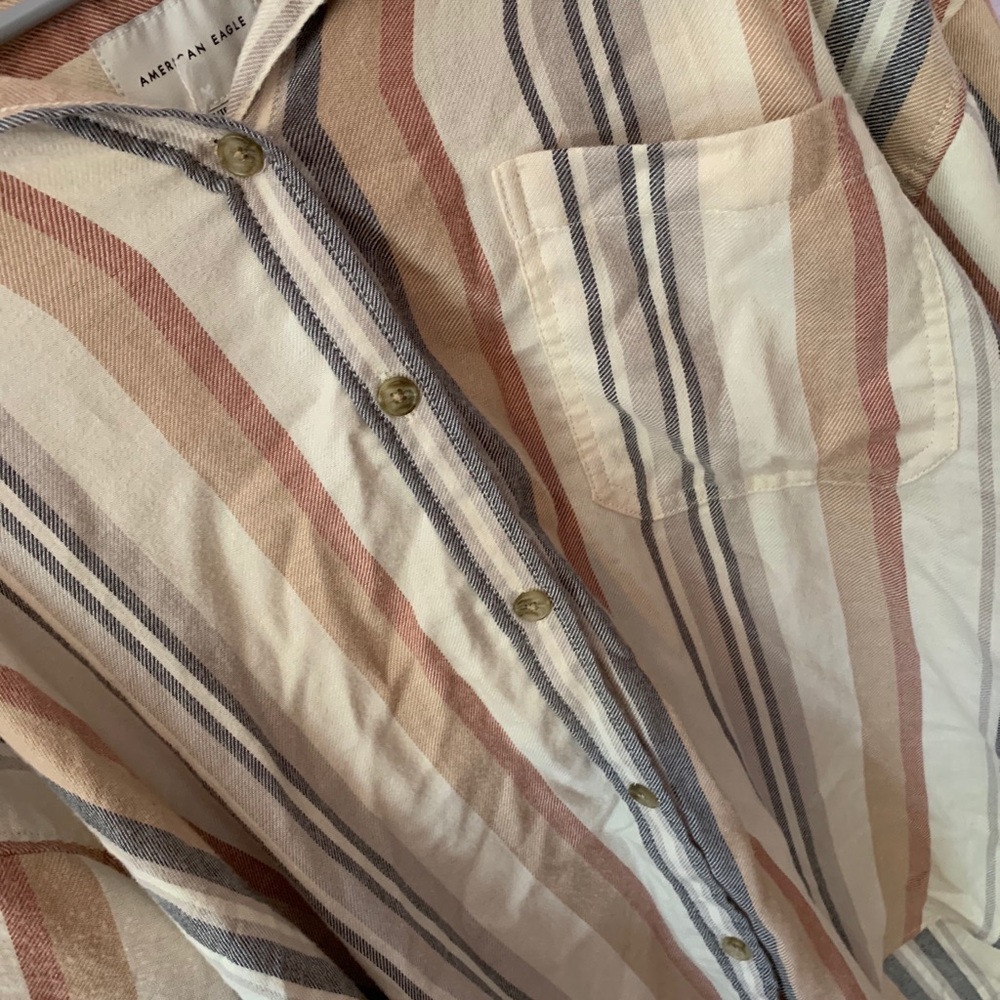 Women’s stripe button down - Picture 4 of 8